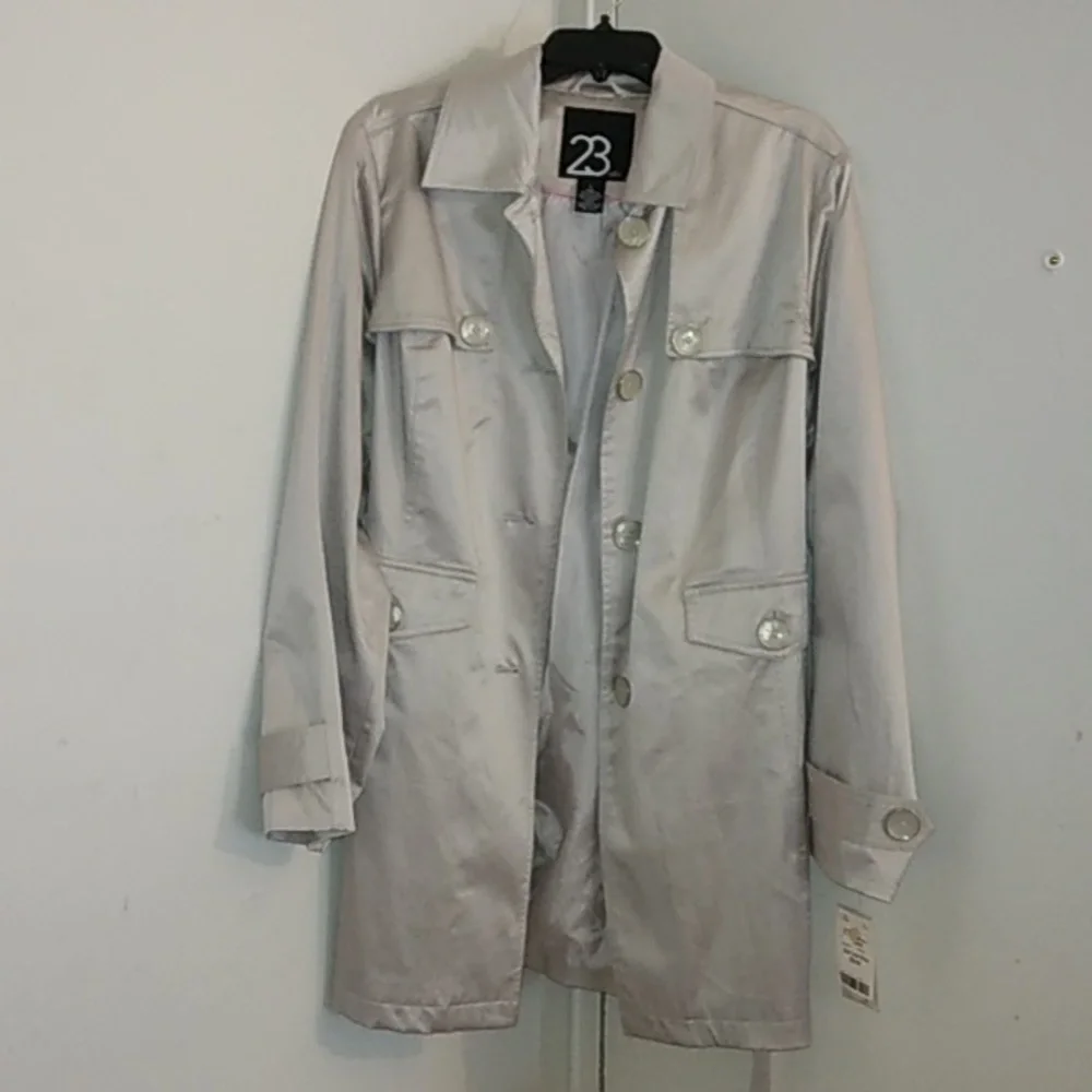 Tan  Trench Coat light weight NWT - Picture 5 of 5